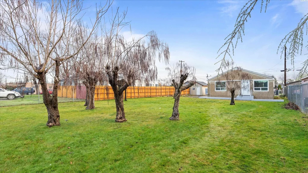 909 S 9th Ave, Pasco