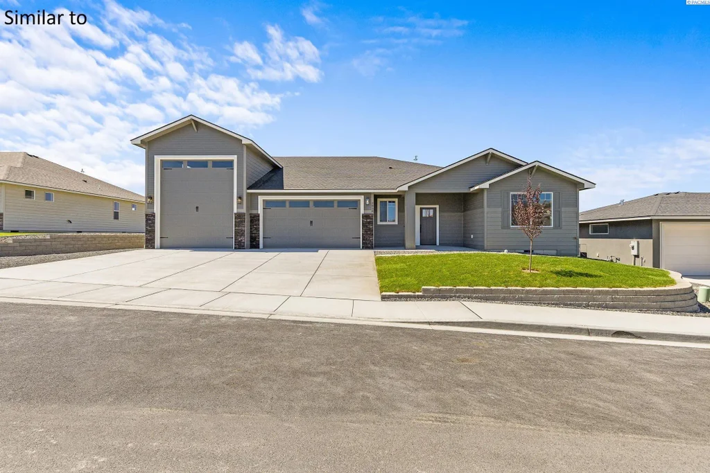 987 Miraflores Ave., West Richland