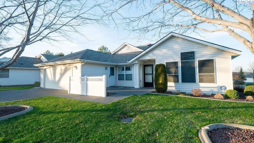 3400 S Huntington Loop, Kennewick