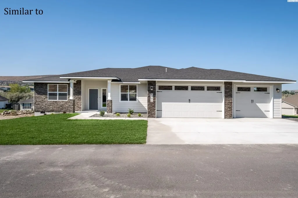 7017 Belmont, West Richland