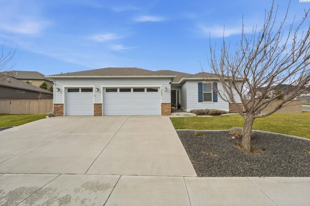 1003 Chinook Dr., Richland