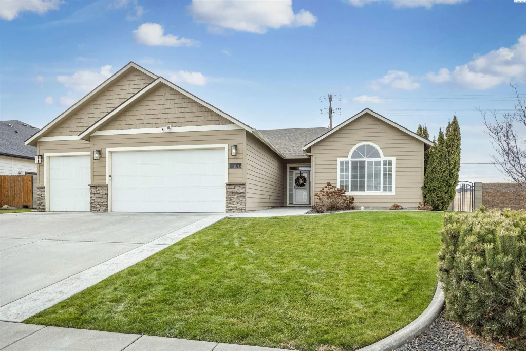 8713 W 9th Ave, Kennewick