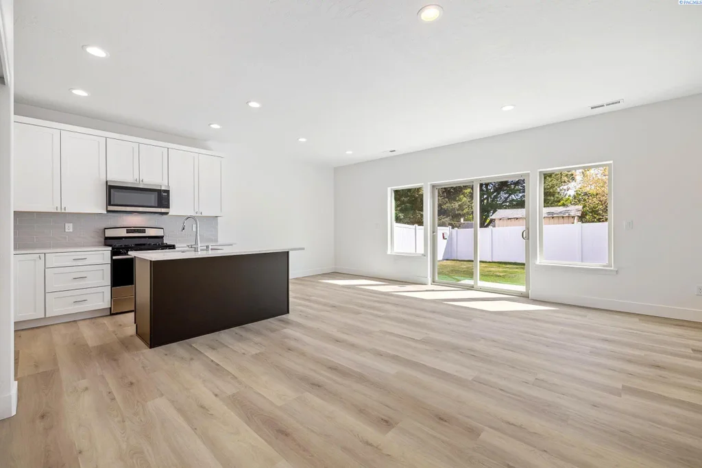 1163 S Underwood Pl, Kennewick