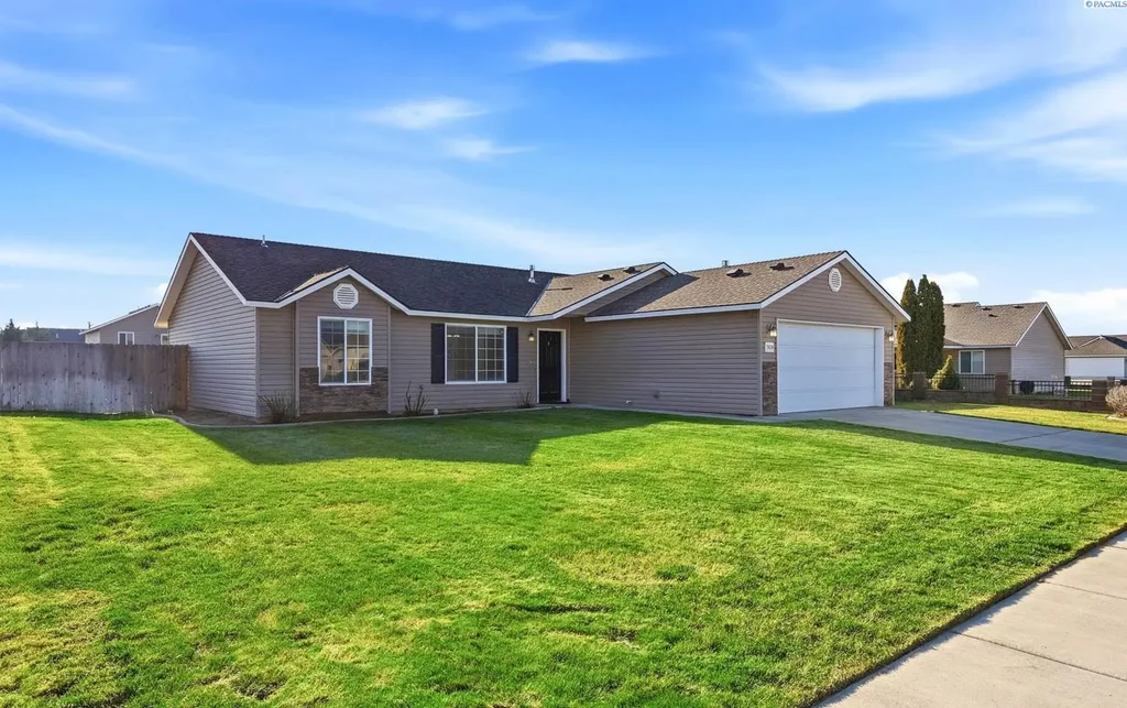 5014 Seville Dr., Pasco