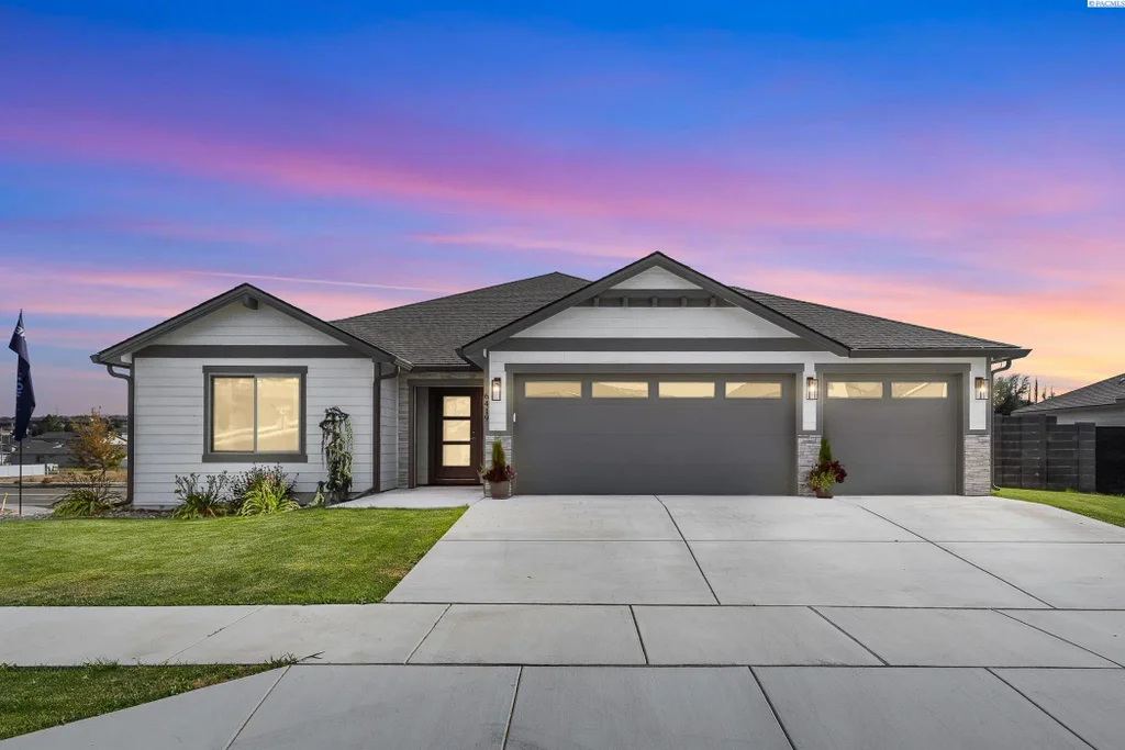 6419 W 32nd, Kennewick