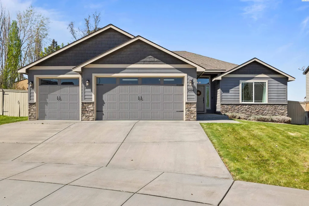 3486 S Roosevelt, Kennewick