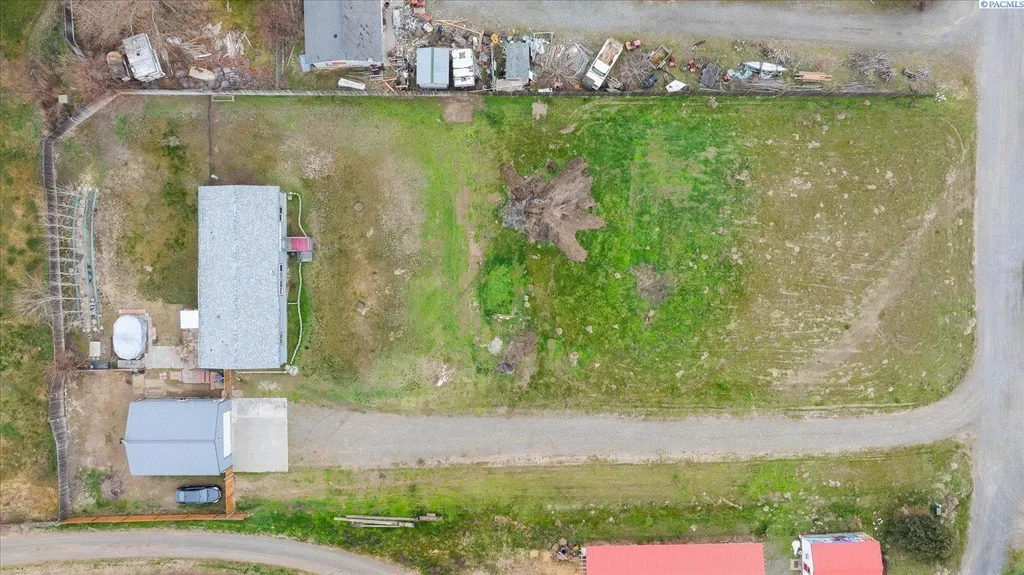 27404 E Ambassador Pr Ne, Benton City