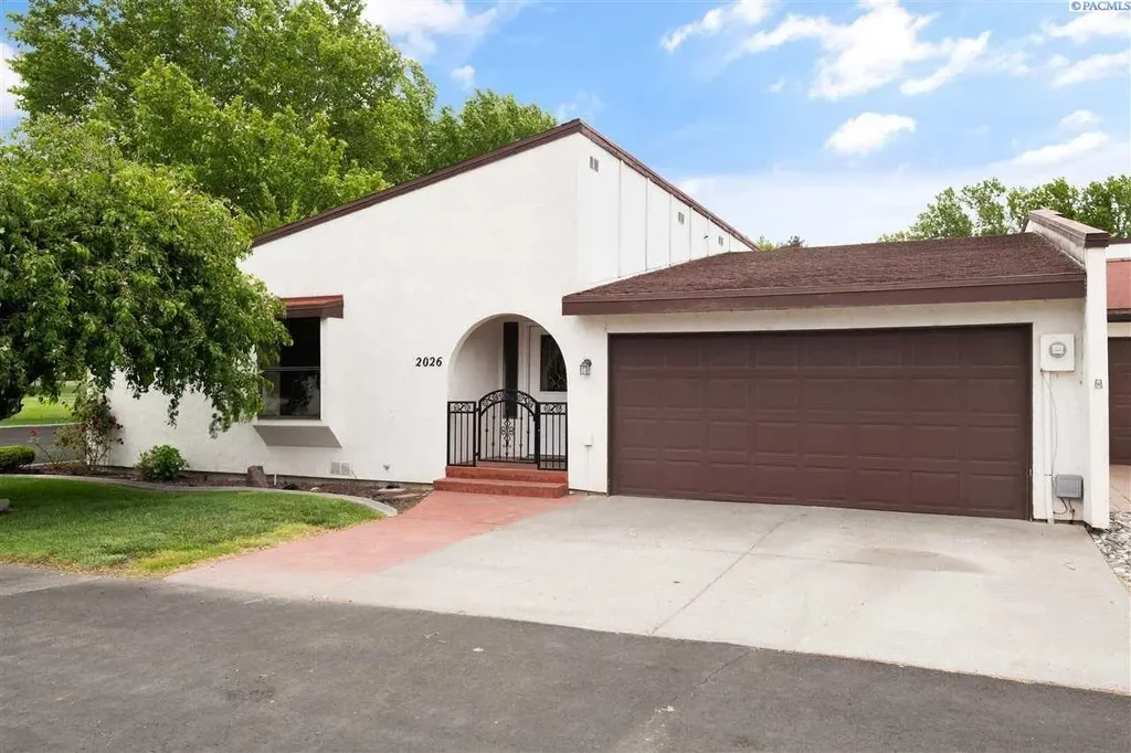 2026 Venturi Court, Richland