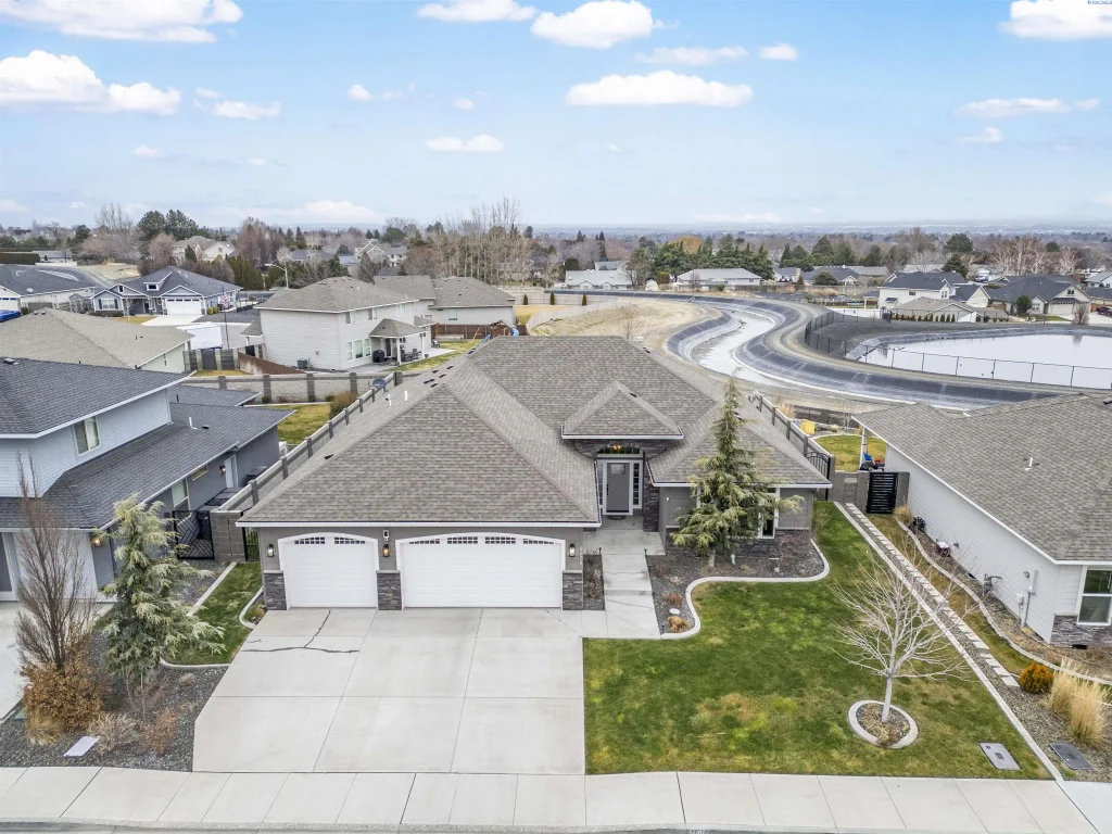 2604 W 44th Place, Kennewick