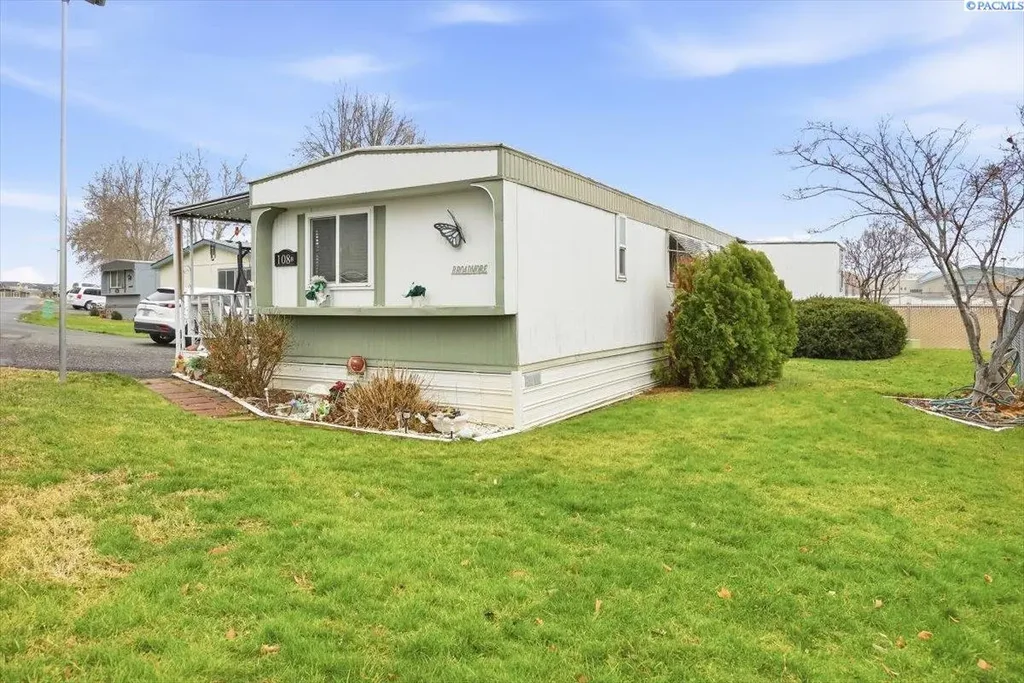 3517 Rd 84 #108b, Pasco