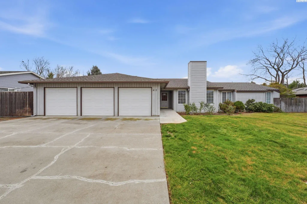 415 Skamania St, Richland