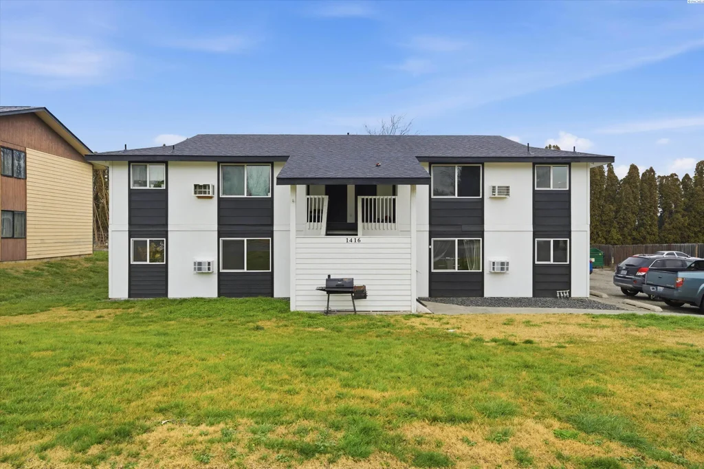 1416 W 14th Ave, Kennewick