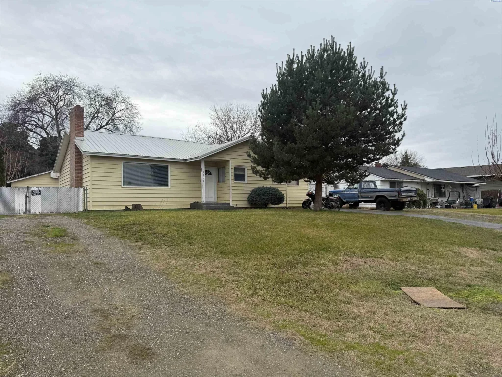 1507 W 7th Place, Kennewick