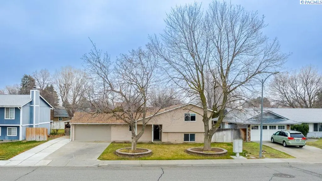 504 N Louisiana Street, Kennewick