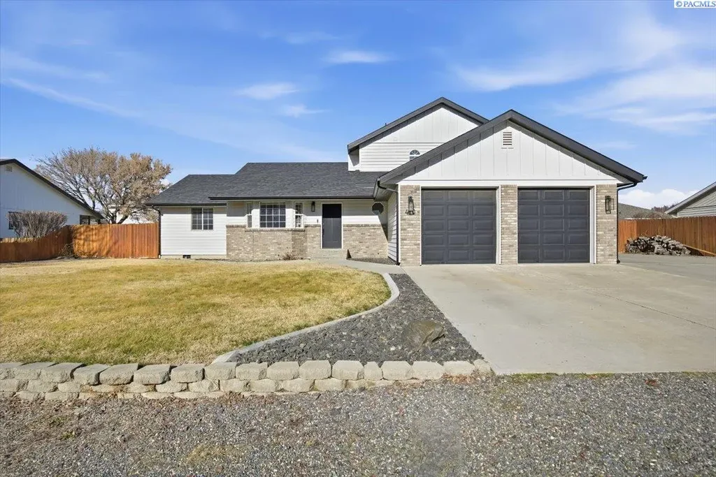 410 W 49th Avenue, Kennewick