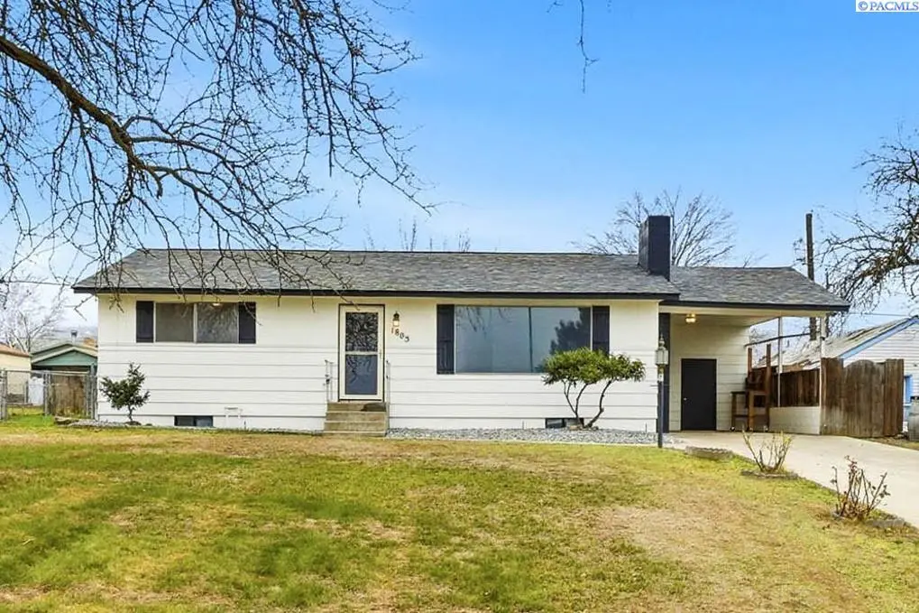 1805 Benson Ave, Prosser