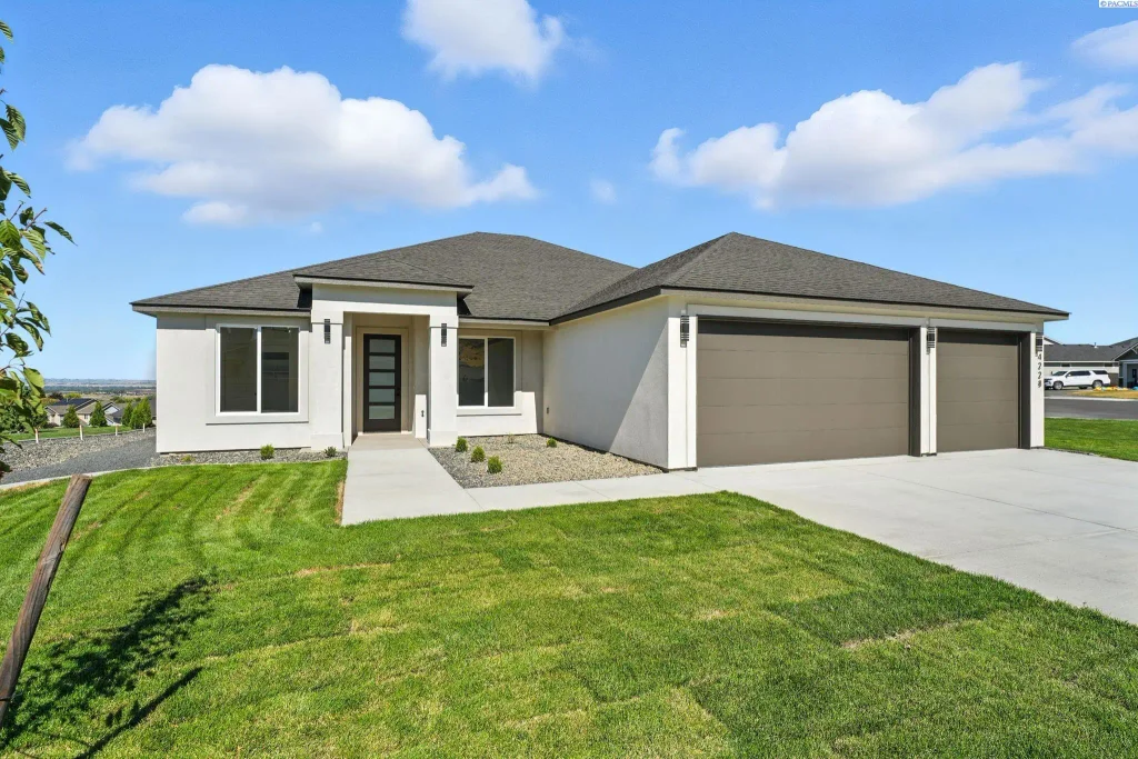 4228 Cowlitz Blvd., Richland