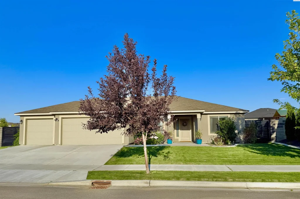 3325 S Mckinley, Kennewick