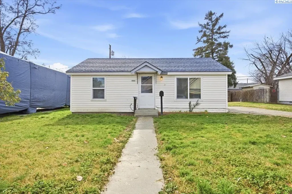 1503 W 4th Pl, Kennewick