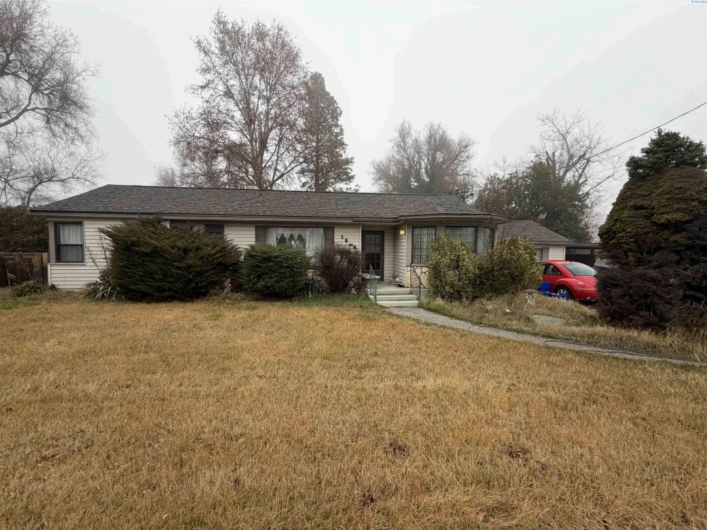 1826 W 10th Ave, Kennewick
