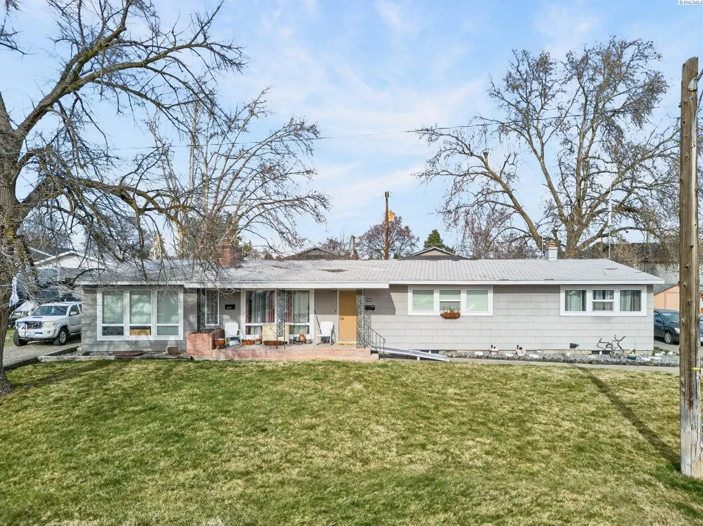 2106-2108 Trippe St, Richland