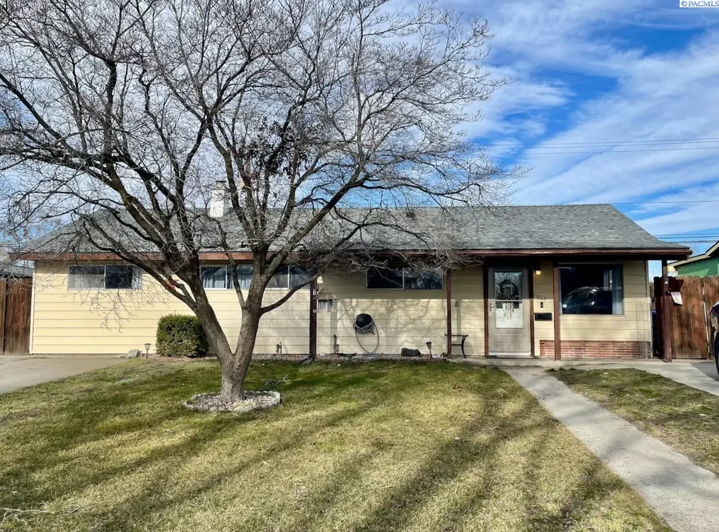 2402 Dover Street, Richland