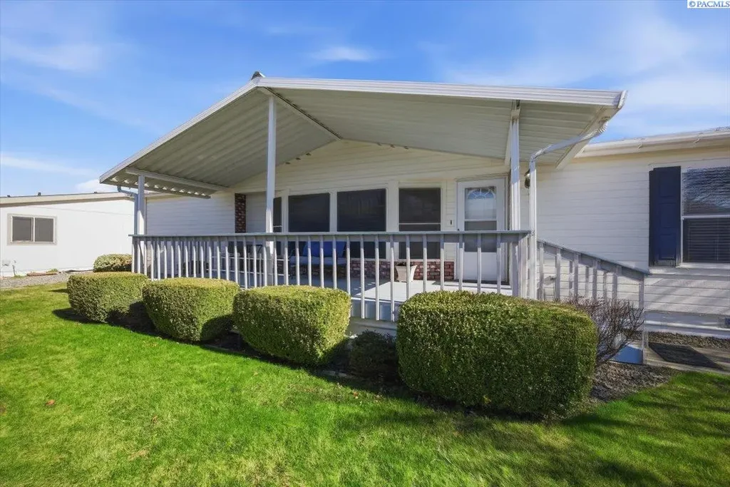 312 S Columbia Center Blvd, Kennewick