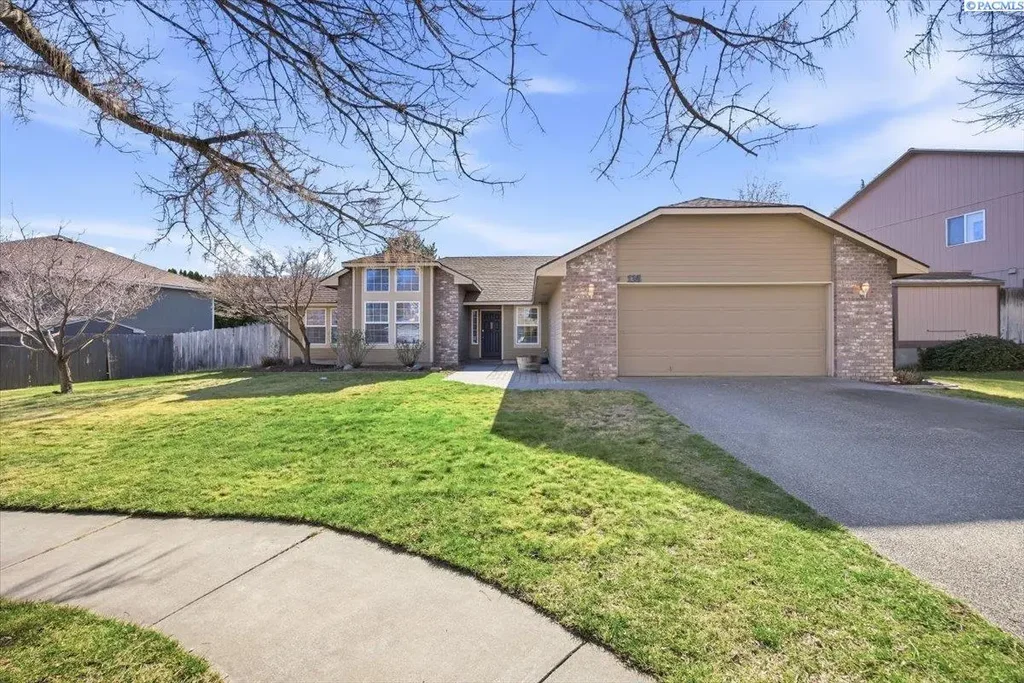 135 Mountain View Lane, Richland