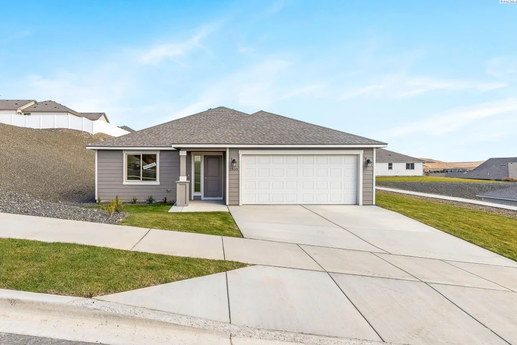 2835 S Penn St, Kennewick