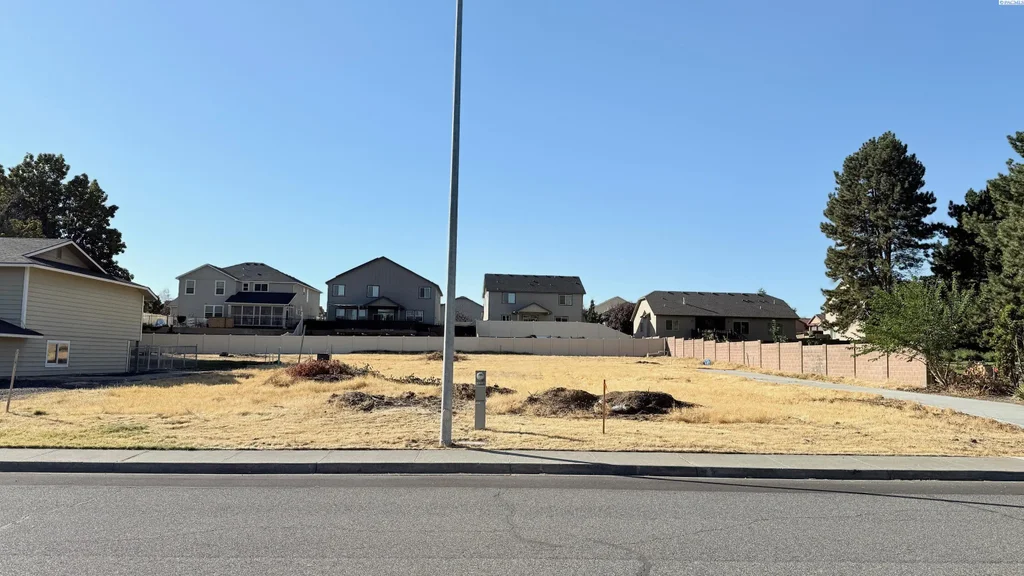 5303 W 26th Ave, Kennewick