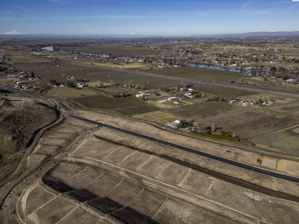 1641 Sw Kelandren Drive, Prosser