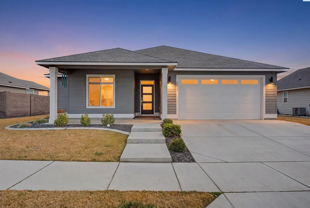 4827 Village View St, Richland