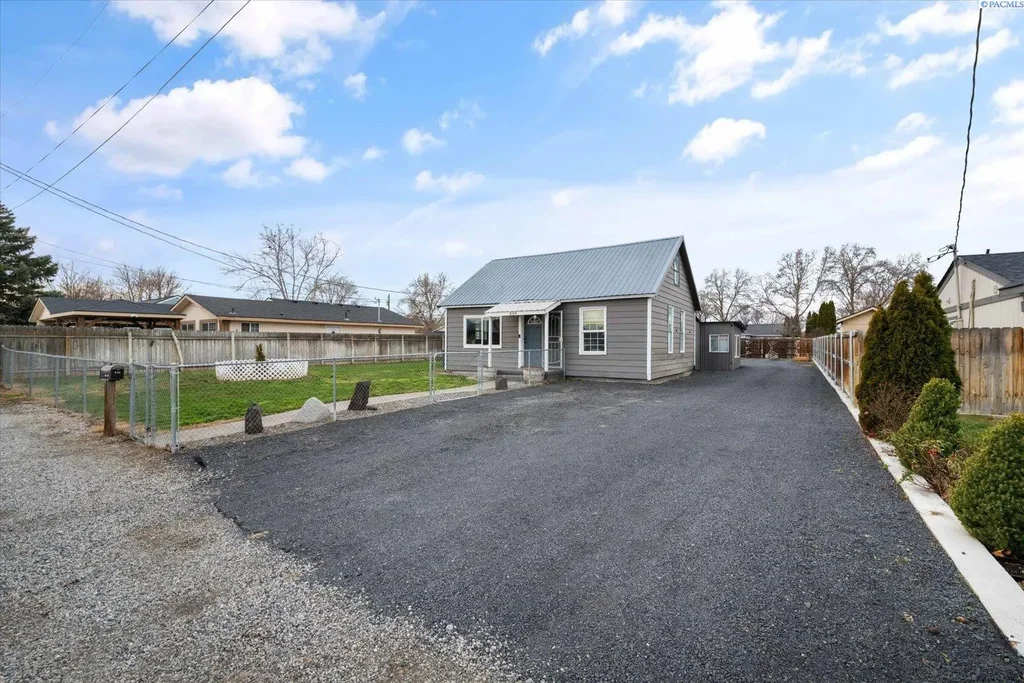 406 S Fir St, Kennewick