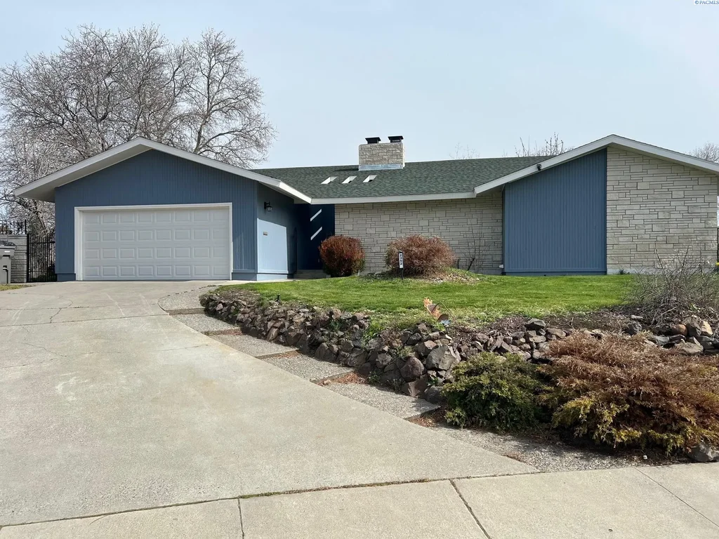 2352 Enterprise Drive, Richland