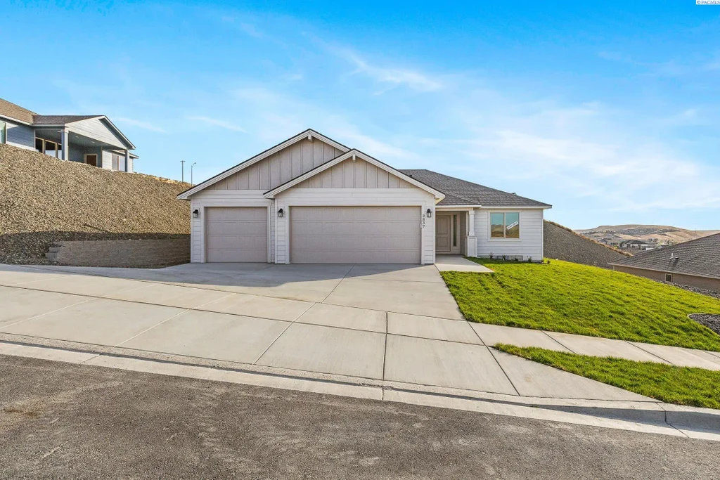 2837 S Osborne St, Kennewick