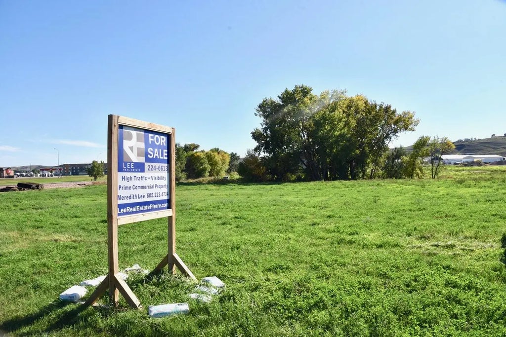 Lot 18 Truman Tract 1a, Ft. Pierre