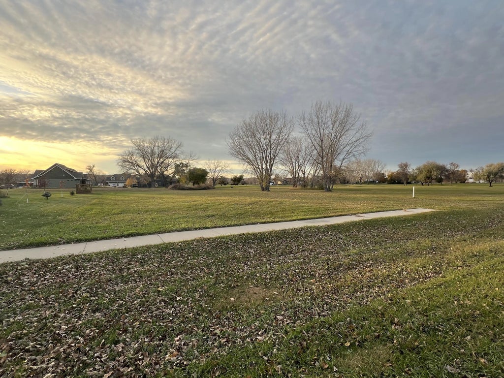 2607 Whispering Shores Drive, Ft. Pierre