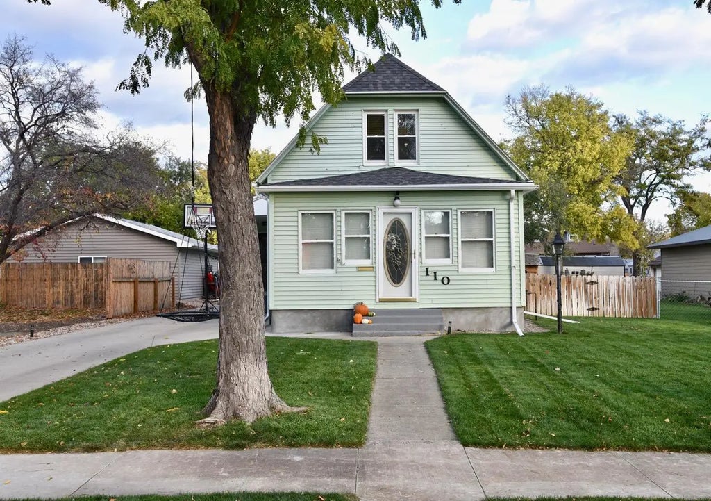 110 S Adams Avenue, Pierre