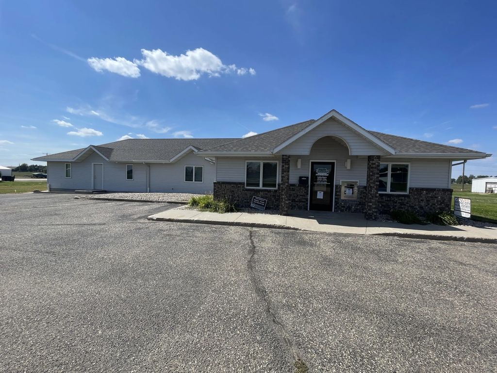 1711 W Grand Crossing Hwy 12, Mobridge