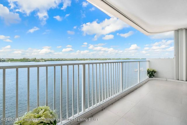 2860 S Ocean Boulevard 506, Palm Beach