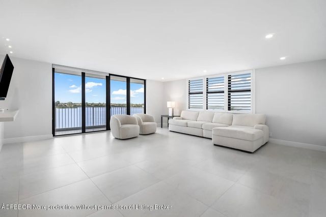 4 of 35 - 2860 S Ocean Boulevard 506, Palm Beach, FL