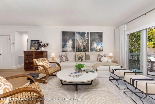 3 of 17 - 250 Bradley Place 307, Palm Beach, FL