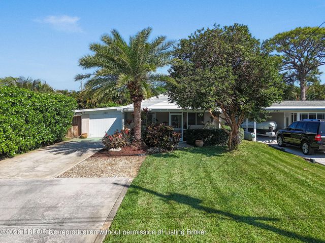 2401 Country Oaks Lane, Palm Beach Gardens