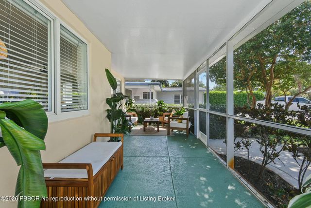 4 of 45 - 2401 Country Oaks Lane, Palm Beach Gardens, FL