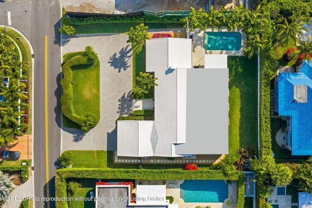 4 of 21 - 624 N Lake Way, Palm Beach, FL