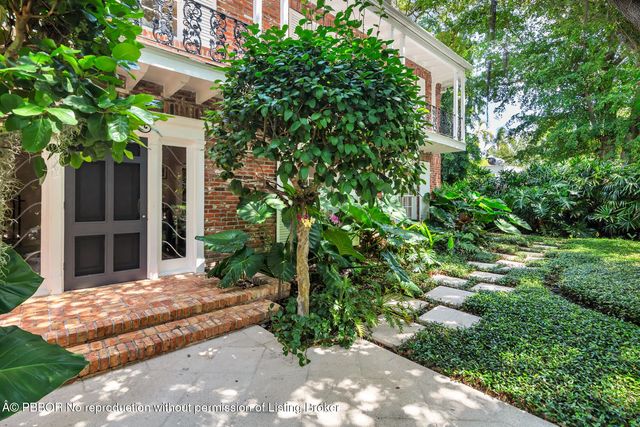 3 of 28 - 495 N Lake Way, Palm Beach, FL
