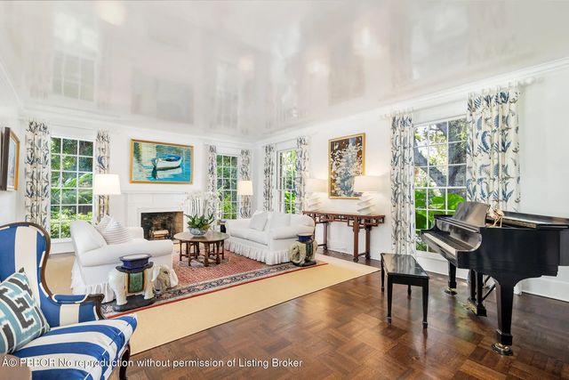 4 of 28 - 495 N Lake Way, Palm Beach, FL
