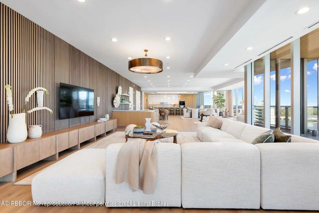 4 of 40 - 1333 S Flagler Drive 1501, West Palm Beach, FL