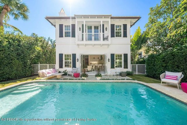 3 of 36 - 157 Peruvian Avenue, Palm Beach, FL