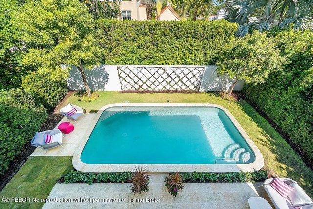 4 of 36 - 157 Peruvian Avenue, Palm Beach, FL